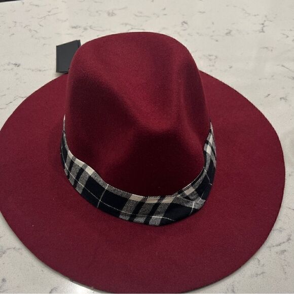 New Steve Madden Felted Fedora Hat on-trend style, women, accessories - Picture 6 of 6